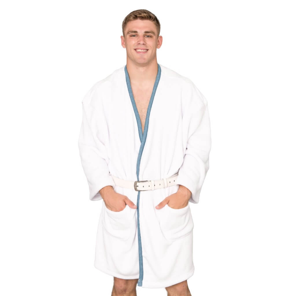 National Lampoon's Christmas Vacation Cousin Eddie White Robe and Belt 1